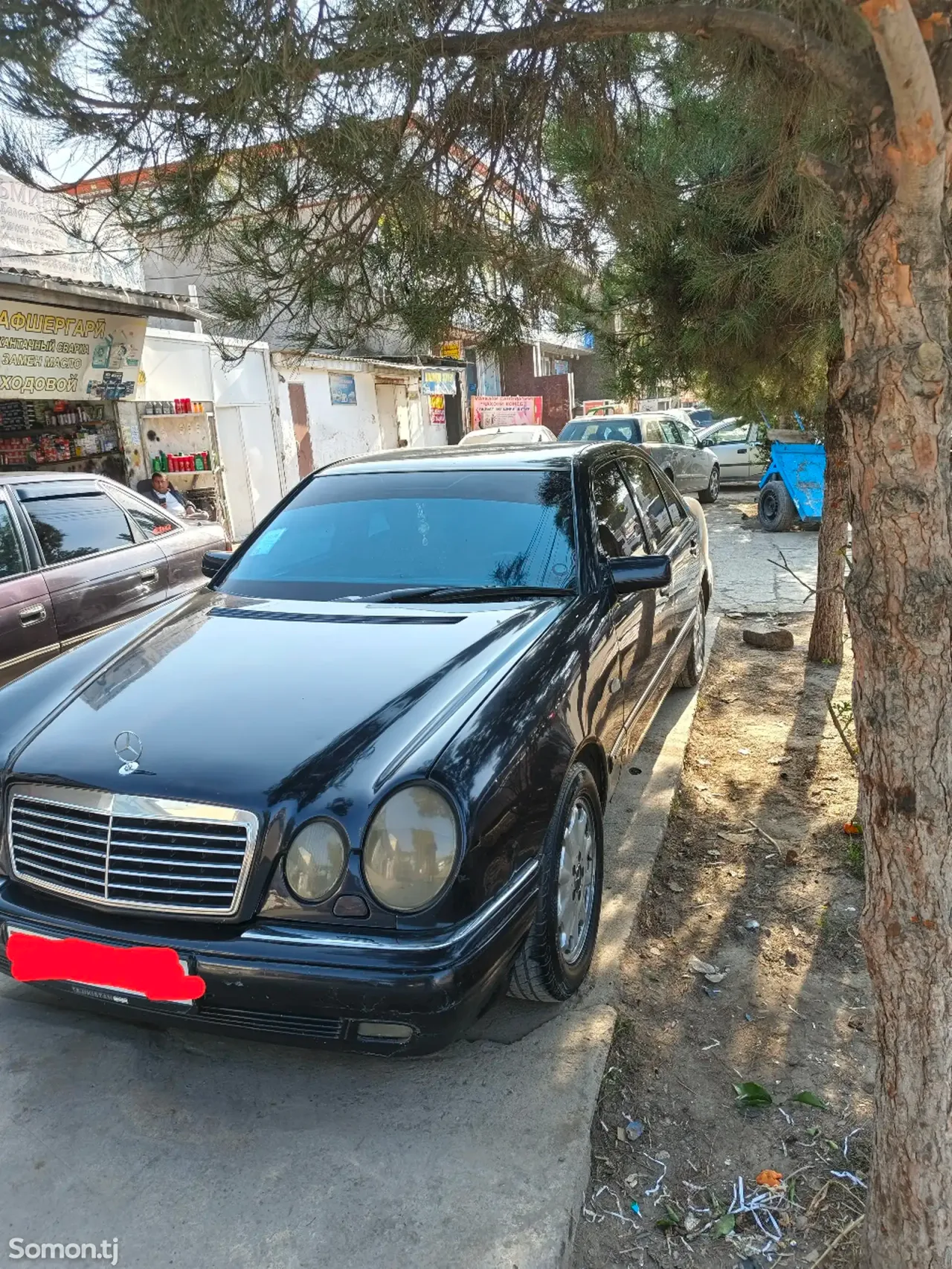Mercedes-Benz E class 1995 · 2.0 MT