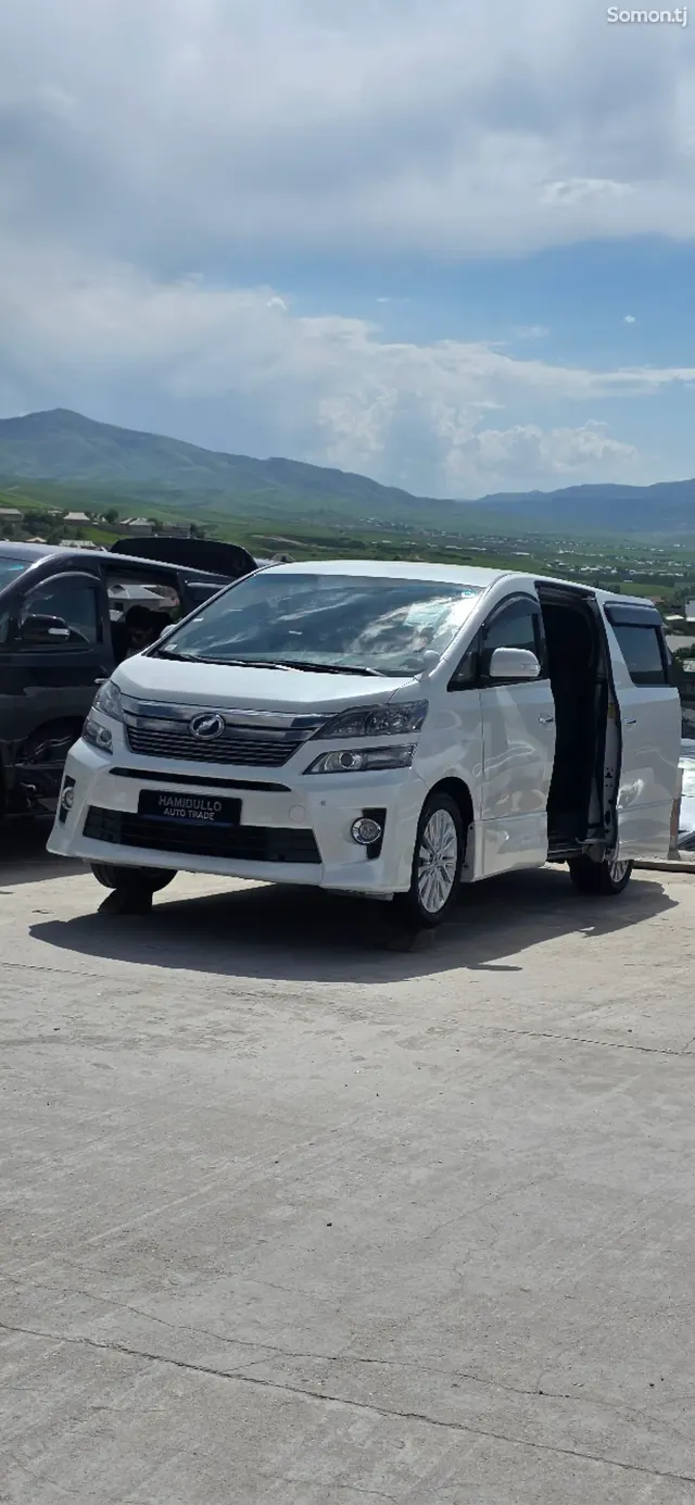 Toyota Vellfire 2014 · 2.4 AT
