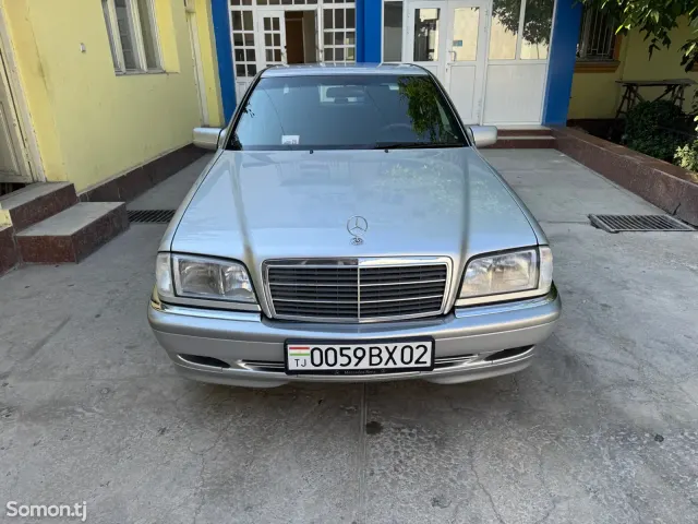 Mercedes-Benz C class 2000 · 1.8 AT