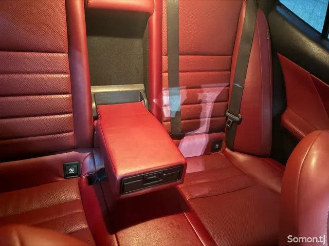 Lexus IS series 2014 · 2.5 AT