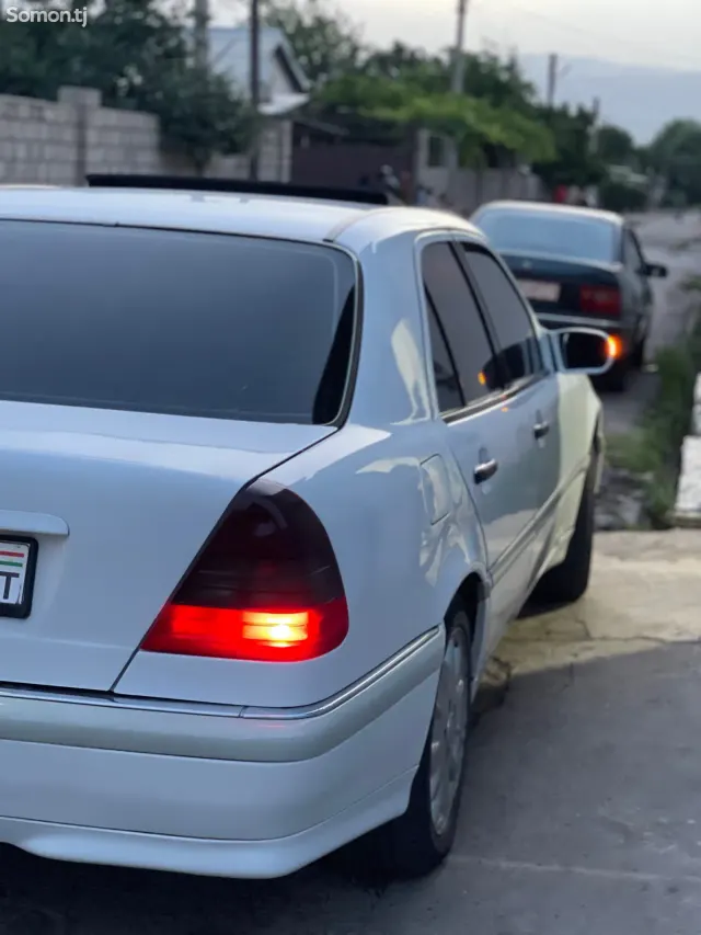 Mercedes-Benz C class 1998 · 2.3 AT