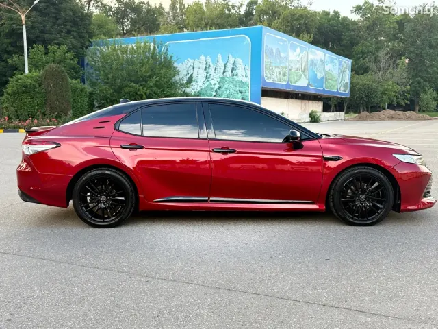 Toyota Camry 2017 · 2.5 AT