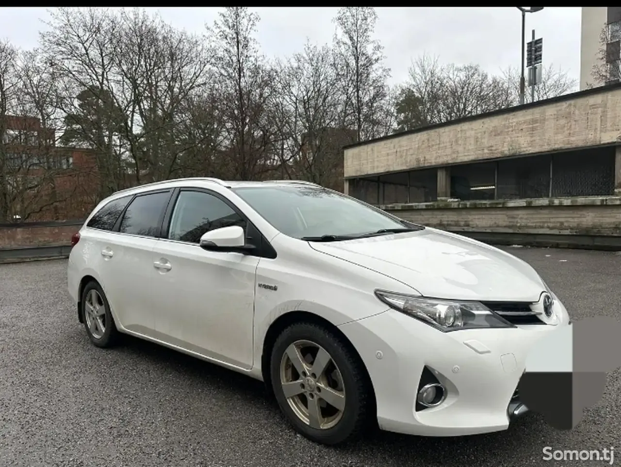Toyota Auris 2014 · 1.8 AT