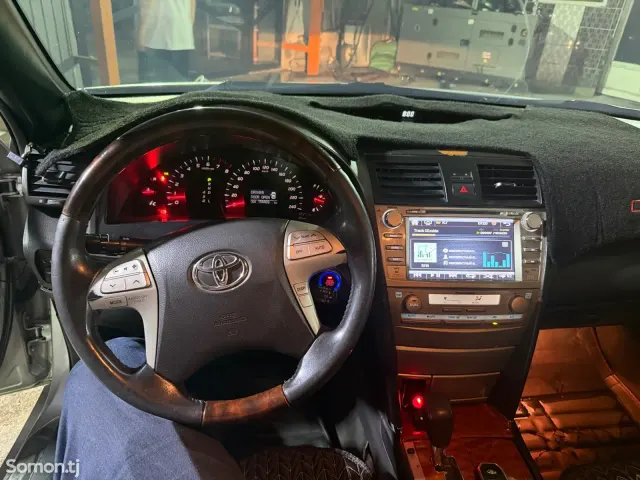 Toyota Camry 2008 · 2.4 AT