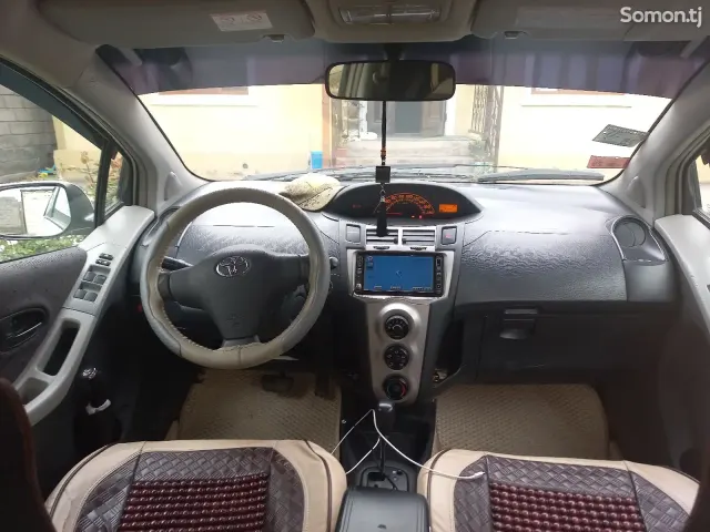 Toyota Vitz 2007 · 1.3 AT