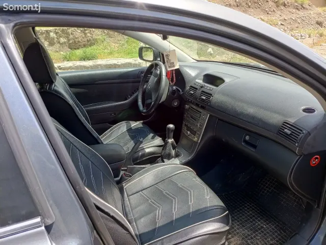 Toyota Avensis 2006 · 1.8 MT