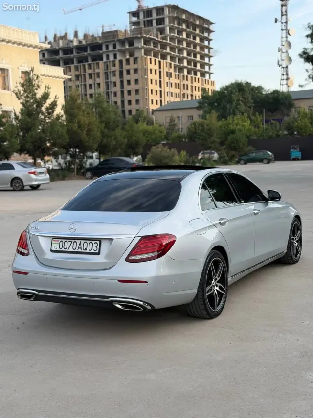 Mercedes-Benz E class 2016 · 3.0 AT