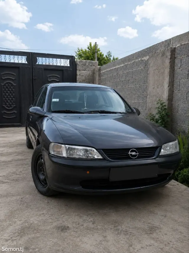 Opel Vectra B 1997 · 1.6 MT