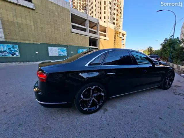 Audi A8 2016 · 2.3 AT