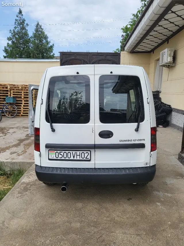 Opel Combo 2008 · 1.7 MT