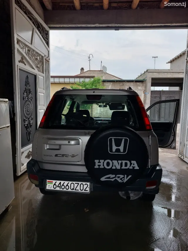 Honda CR-V 1998 · 2.4 MT