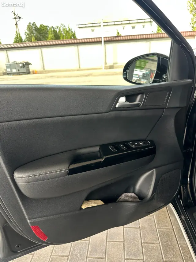Kia Sportage 2016 · 2.0 AT