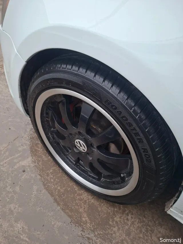 Volkswagen Jetta 2014 · 1.8 AT