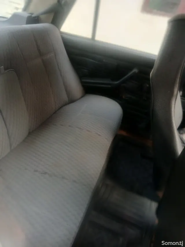 Lada (ВАЗ) 2107 2004 · 1.6 MT