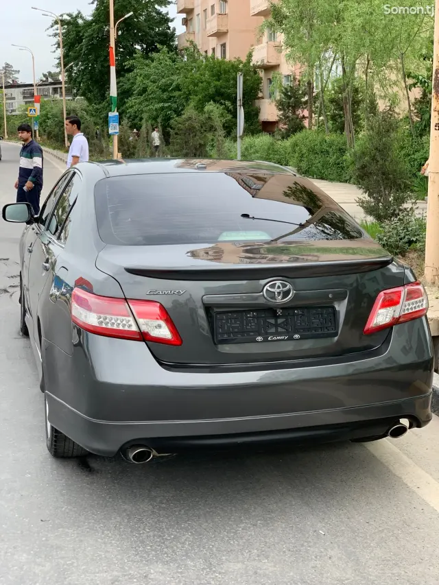 Toyota Camry 2010 · 2.5 AT