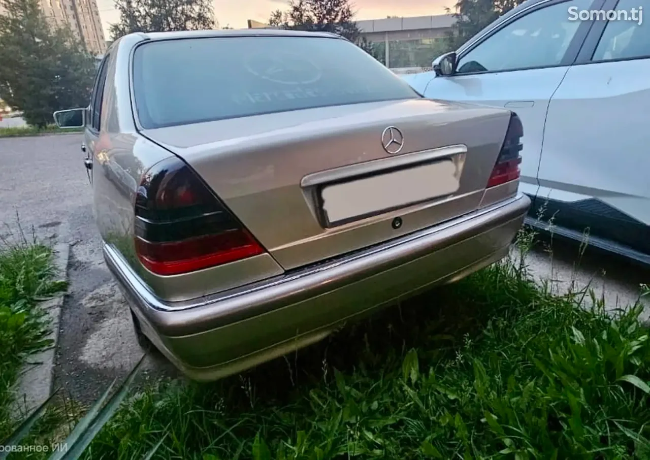 Mercedes-Benz C class 1998 · 1.8 AT