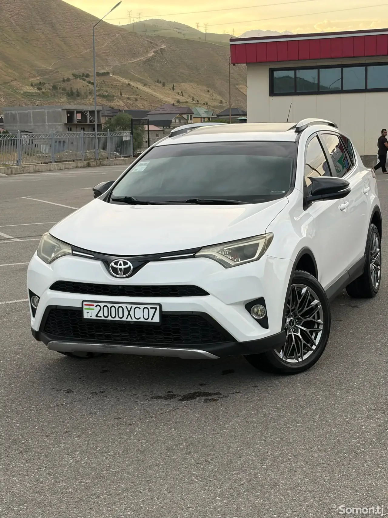 Toyota RAV 4 2014 · 2.5 AT