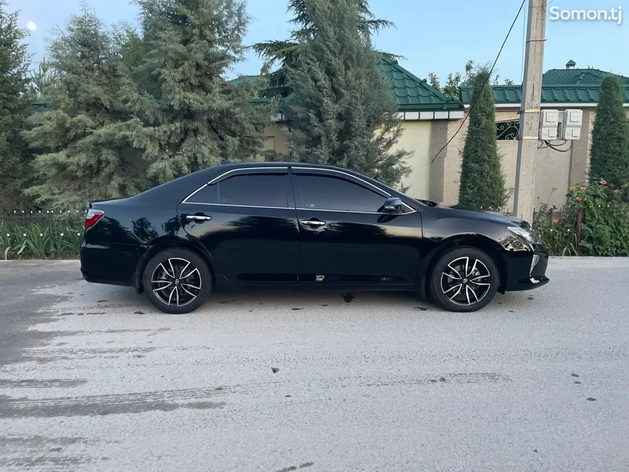 Toyota Camry 2016 · 2.5 AT