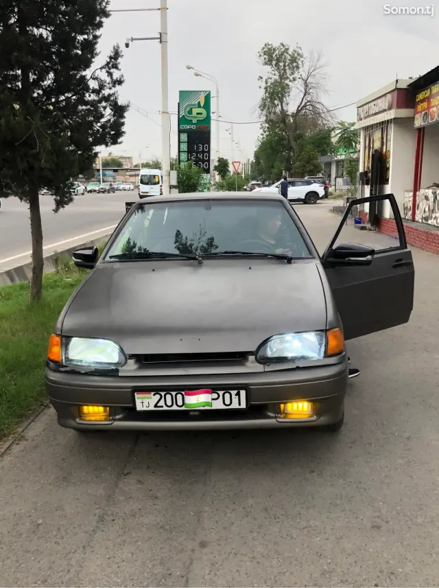 Lada (ВАЗ) 2115 2001 · 1.5 MT