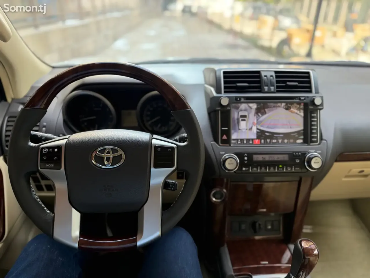 Toyota Land Cruiser Prado 2015 · 4.0 AT