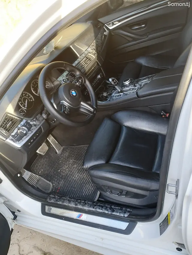 BMW 5 series 2012 · 3.5 AT