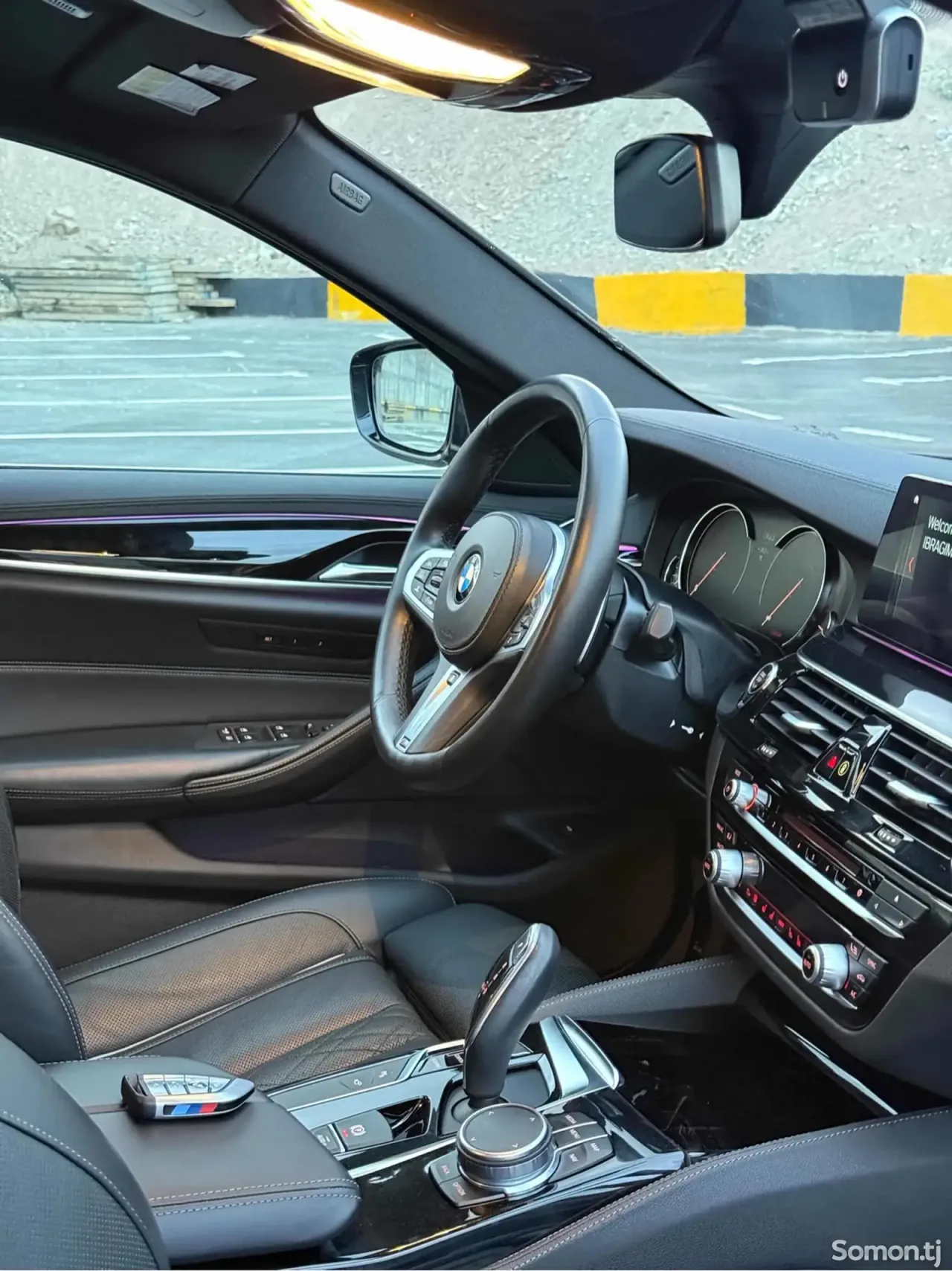 BMW 5 series 2018 · 2.0 CVT