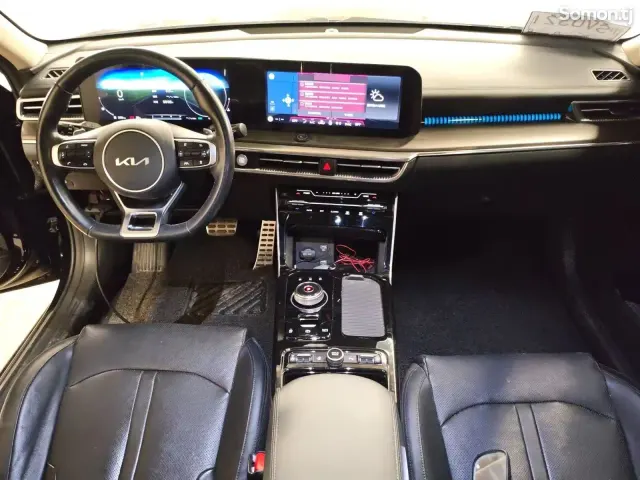 Kia K5 2022 · 2.0 AT