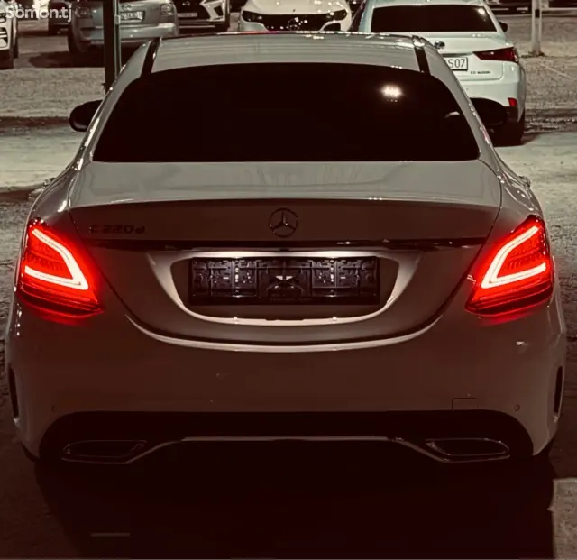 Mercedes-Benz C class 2020 · 2.0 AT