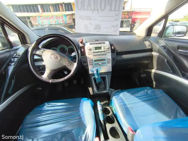 Toyota Corolla Verso 2006 · 1.8 MT