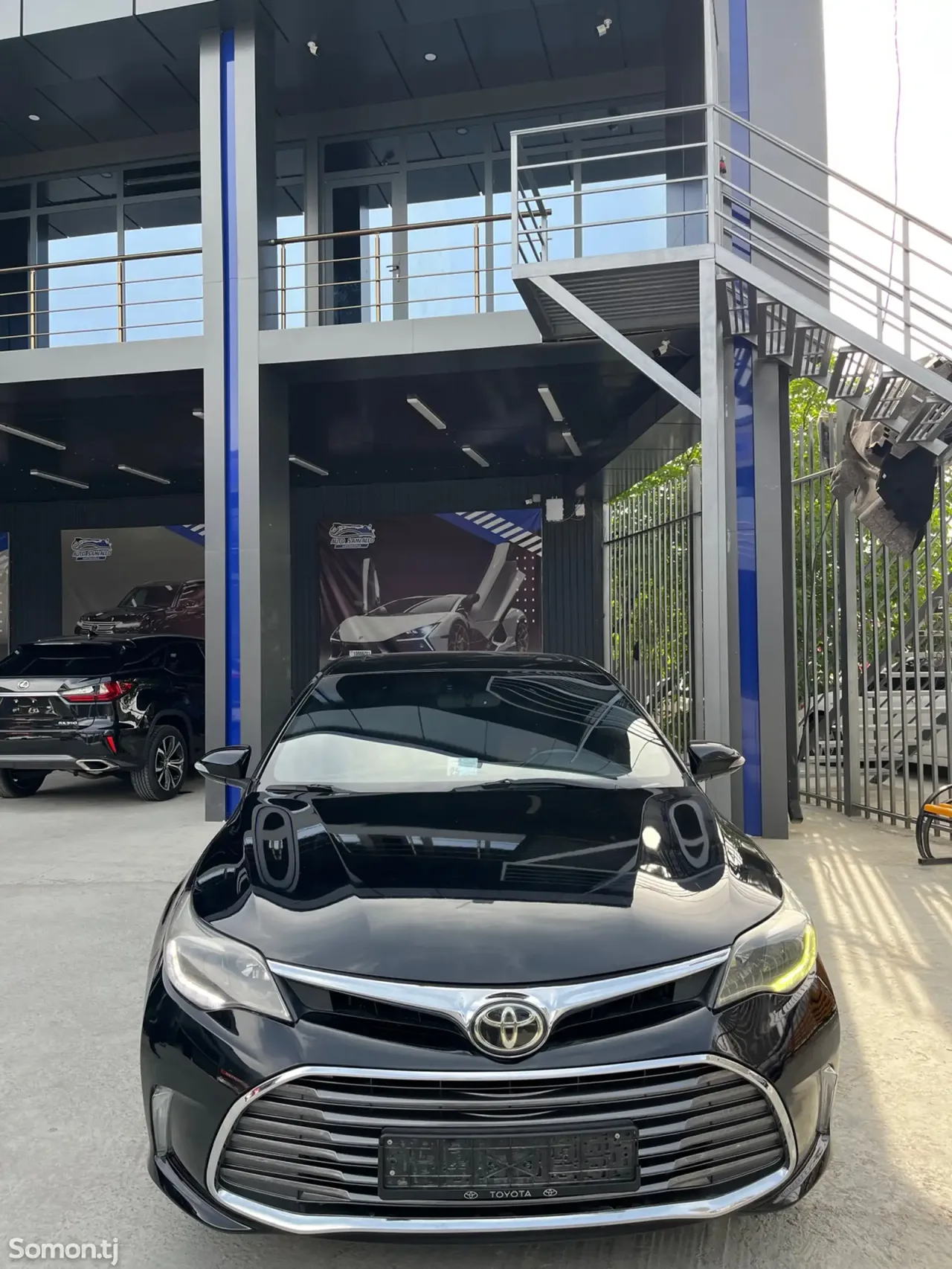 Toyota Avalon 2015 · 2.5 AT