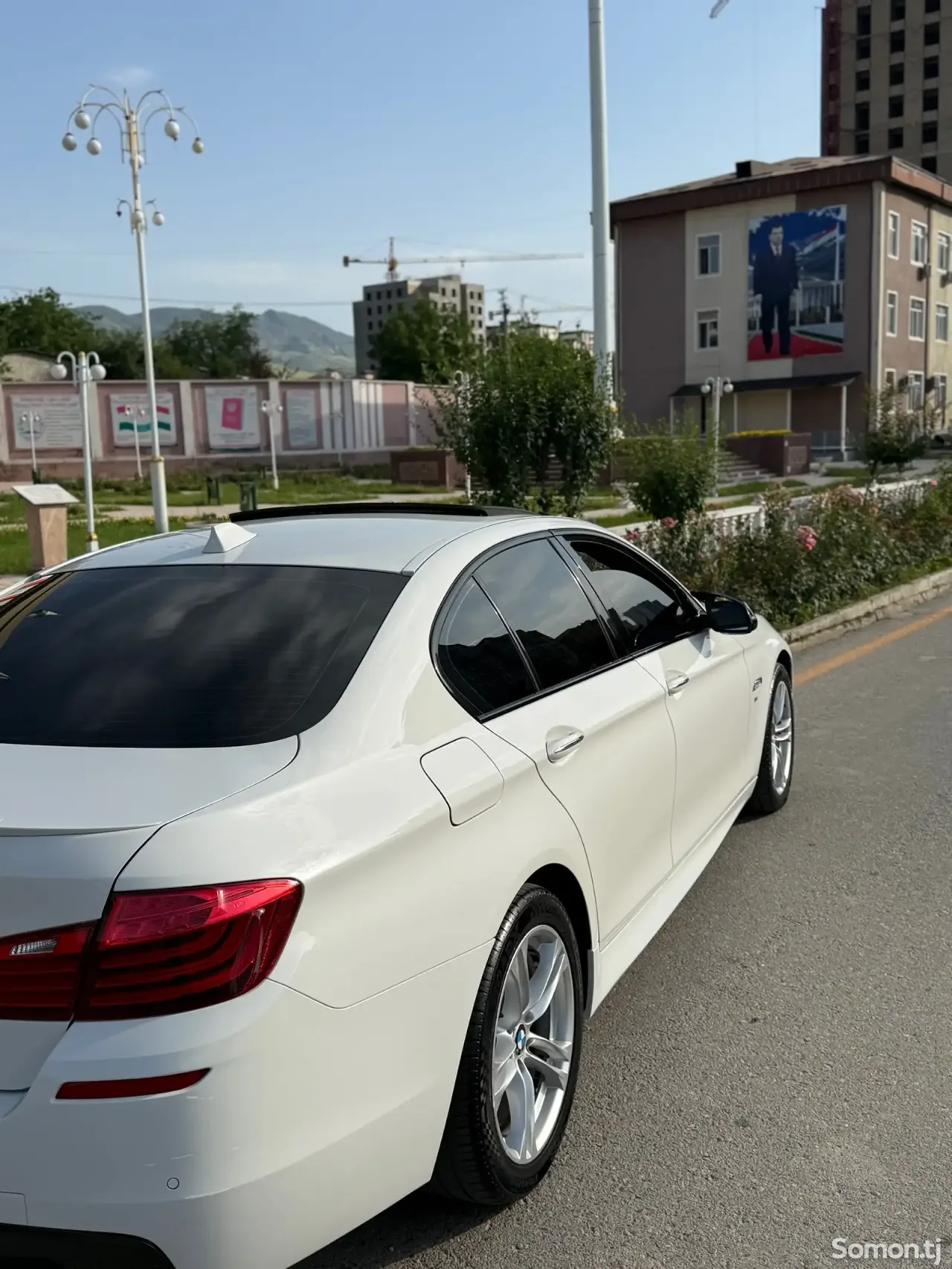 BMW 5 series 2015 · 3.0 AT