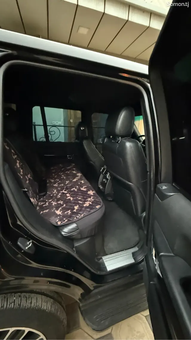Land Rover Vogue 2011 · 4.4 AT