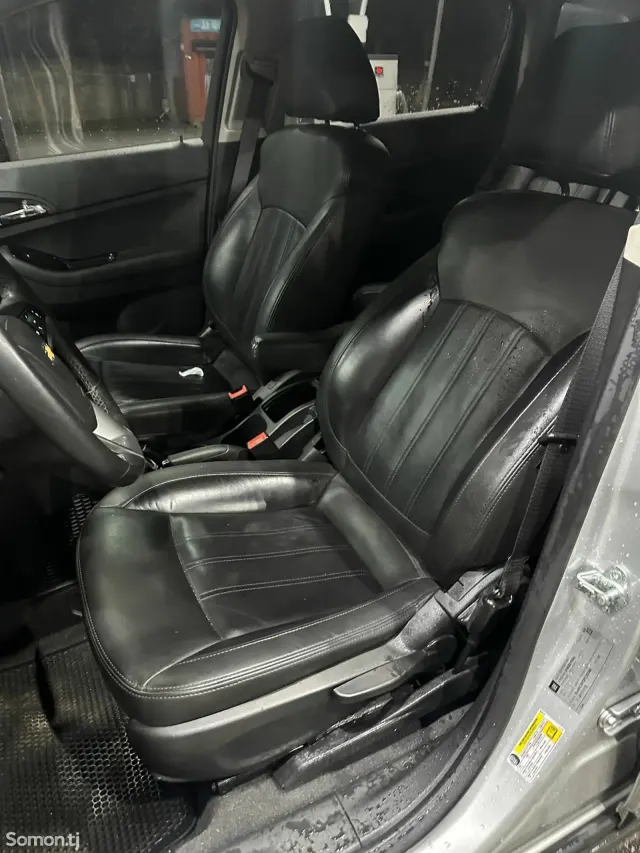 Chevrolet Orlando 2014 · 2.0 AT