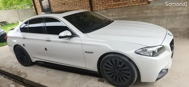 BMW 5 series 2015 · 2.0 AT