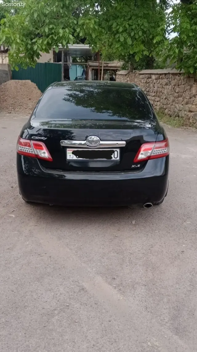 Toyota Camry 2011 · 2.4 AT