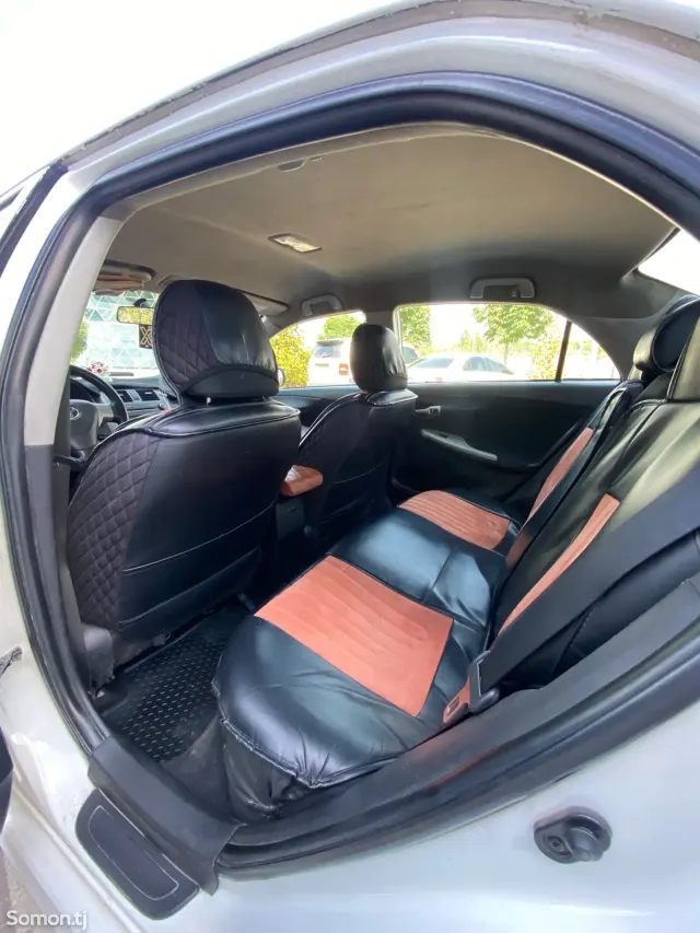 Toyota Corolla 2010 · 1.8 AT