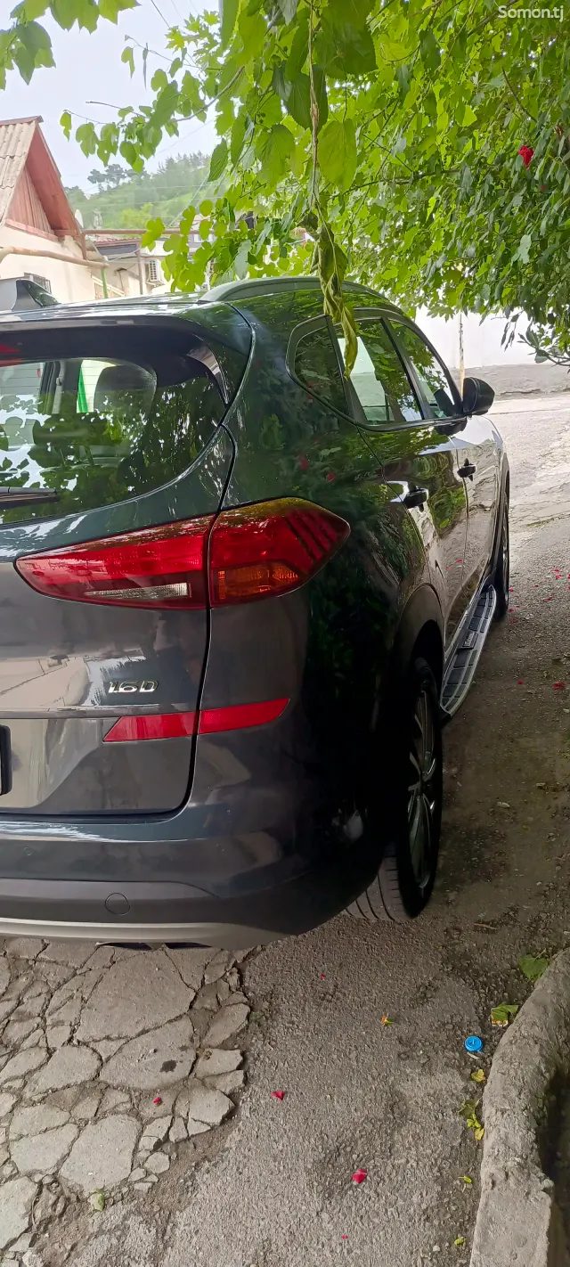 Hyundai Tucson 2019 · 1.6 AT