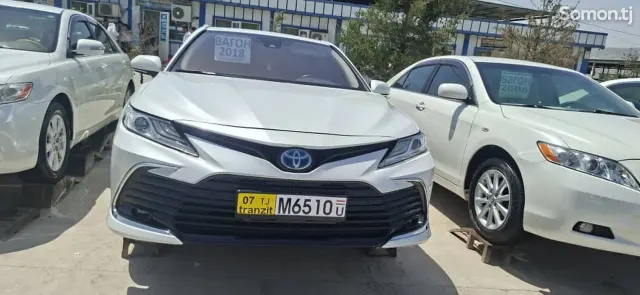 Toyota Camry 2018 · 2.5 AT