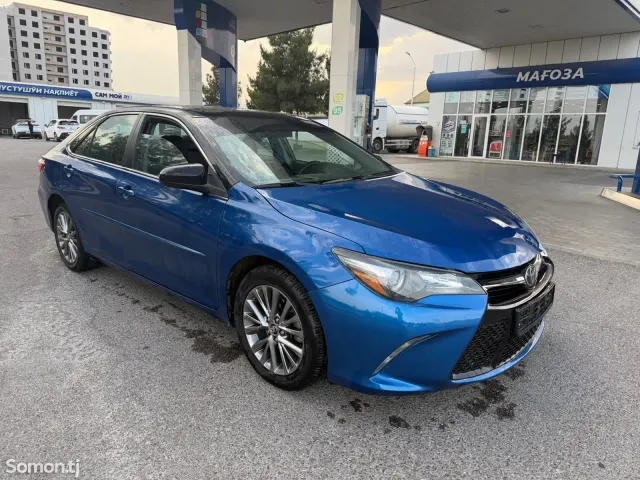 Toyota Camry 2017 · 2.0 AT