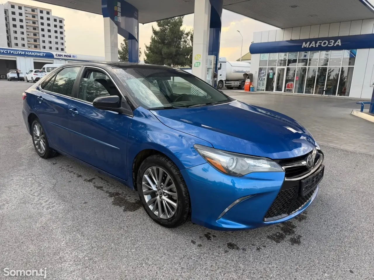 Toyota Camry 2017 · 2.0 AT