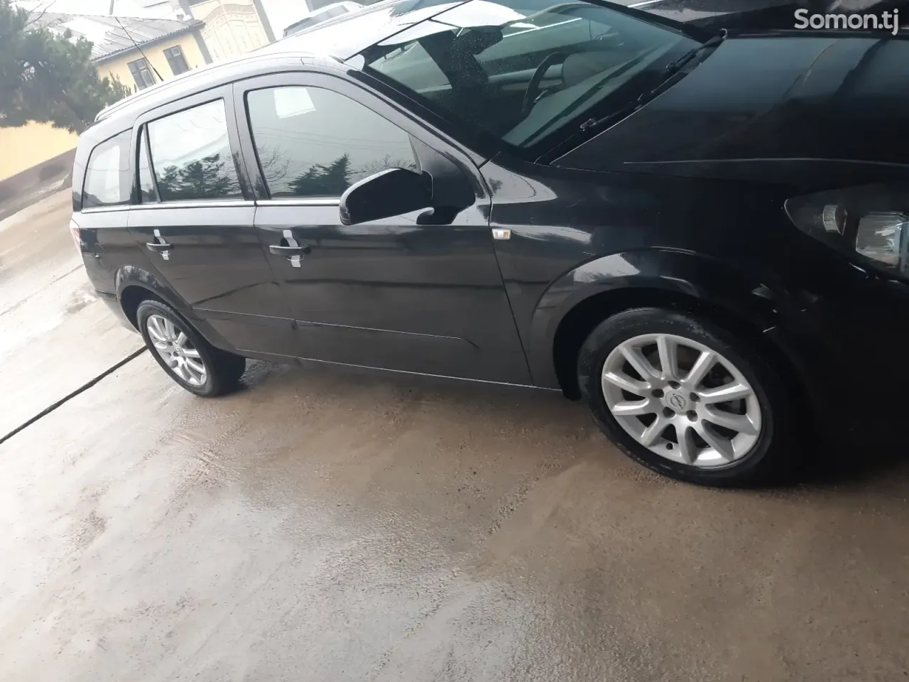 Opel Astra H 2008 · 1.6 MT