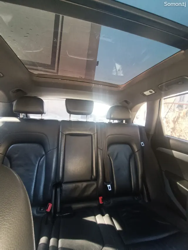 Audi Q5 2011 · 2.8 AT