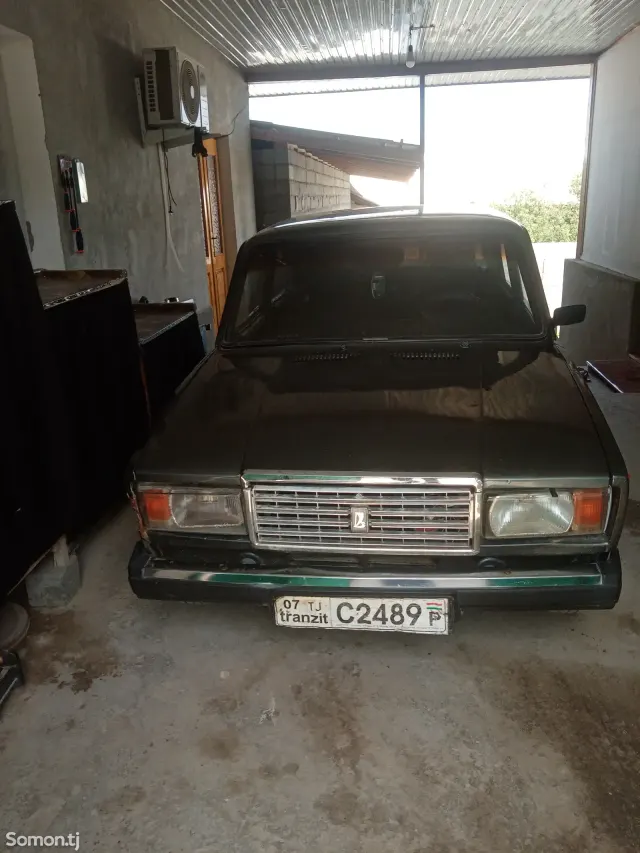 Lada (ВАЗ) 2107 2004 · 0.7 MT