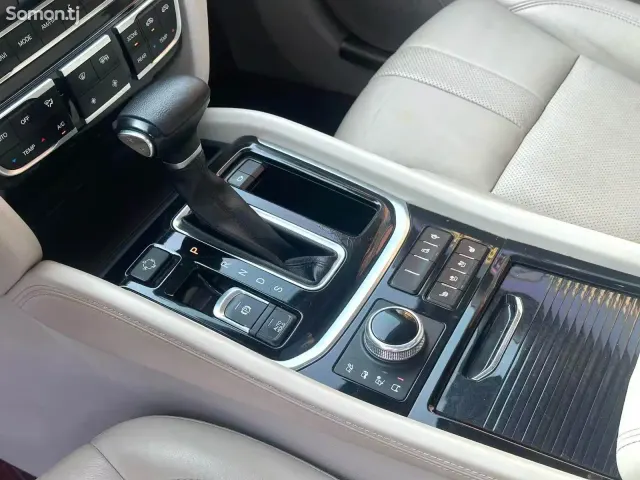GAC Trumpchi GS8 2017 · 2.0 AT