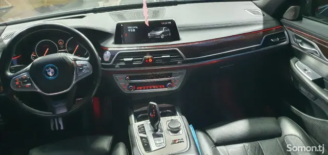 BMW 7 series 2017 · 3.0 CVT