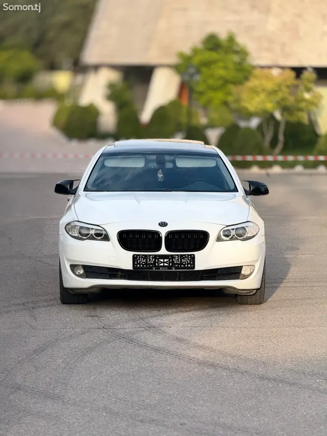 BMW 5 series 2011 · 2.0 AT