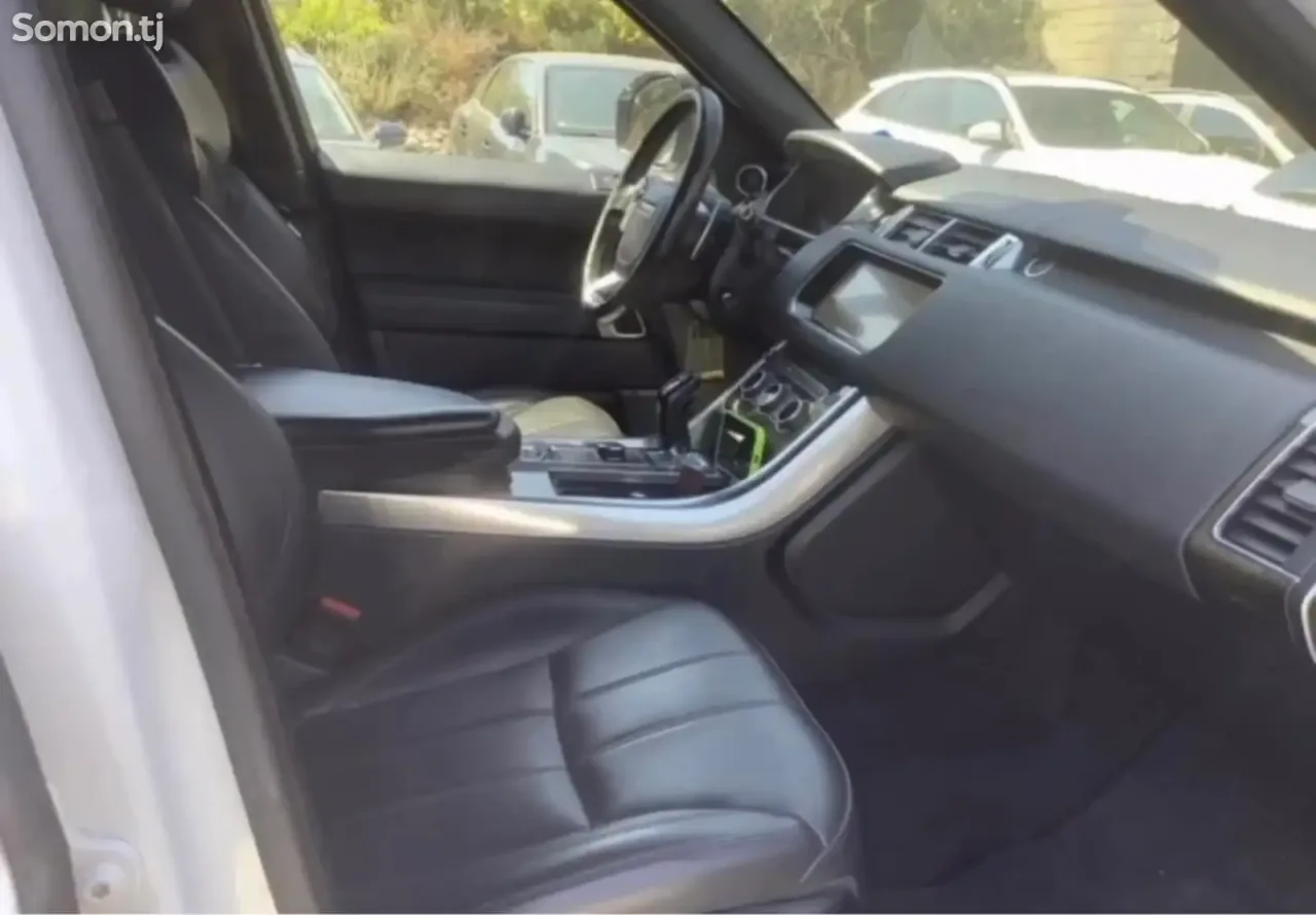 Land Rover Range Rover Sport 2018 · 3.0 AT