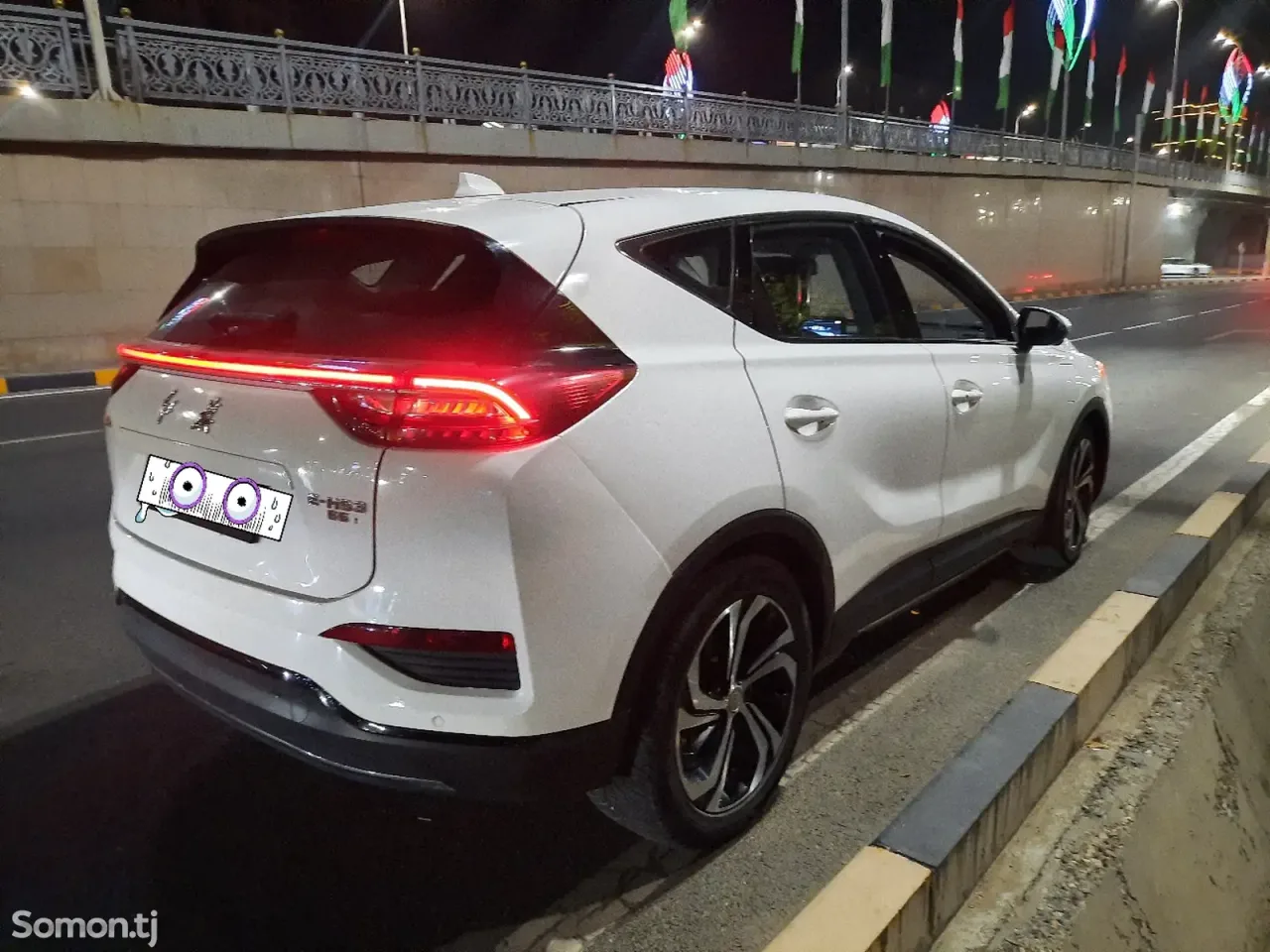 Hongqi E-HS3 2019 · 3.0 AT
