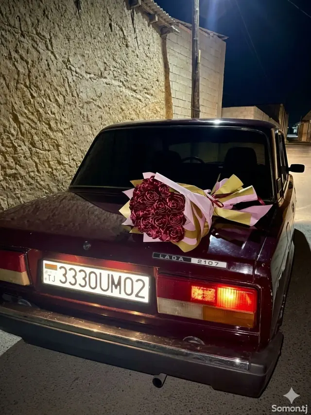 Lada (ВАЗ) 2107 2005 · 1.6 MT