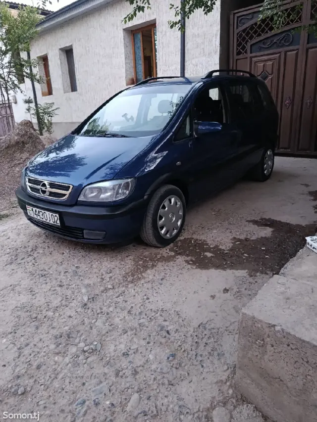 Opel Zafira 2003 · 1.8 AT